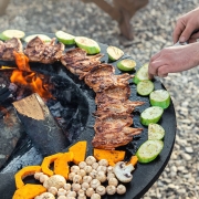 Barbecueën, outdoor-cooking met openhaardhout